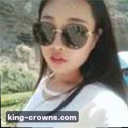 李薇